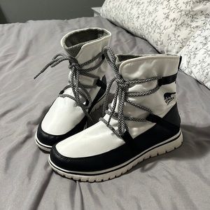 Sorel Explorer Boots white, Women